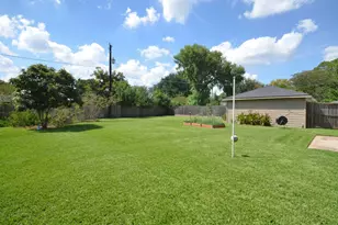 5127 Hummingbird St, Houston, TX 77035 - Photo 26