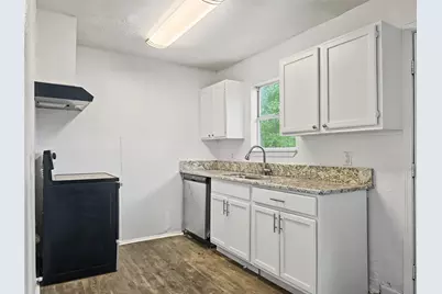 4114 Clover Street, Houston, TX 77051 - Photo 6