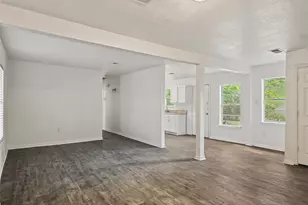 4114 Clover St, Houston, TX 77051 - Photo 2
