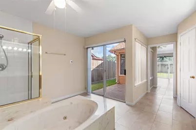 11606 Taos Lane, Houston, TX 77070 - Photo 32