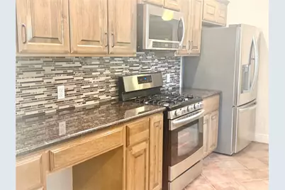 212 South Street, Baytown, TX 77520 - Photo 8