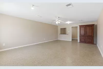 313 Grand Avenue, Bacliff, TX 77518 - Photo 8