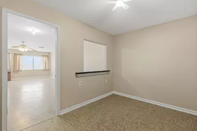 313 Grand Avenue, Bacliff, TX 77518 - Photo 10