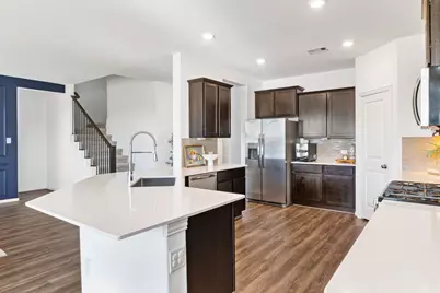 15318 Spring Lake Avenue, Mont Belvieu, TX 77523 - Photo 18