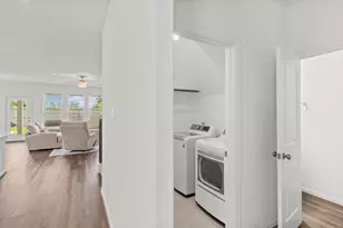 15318 Spring Lake Ave, Mont Belvieu, TX 77523 - Photo 36