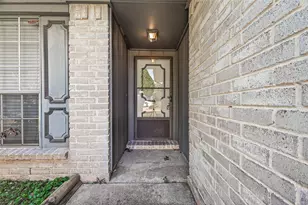 2803 Fir Crest Ct, Stafford, TX 77477 - Photo 6