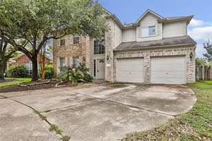18203 Maple Arbor Ct, Cypress, TX 77429 - Photo 2