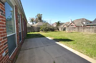 1711 Emma Cove Ct, Sugar Land, TX 77479 - Photo 38
