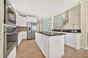 1711 Emma Cove Ct, Sugar Land, TX 77479 - Photo 4