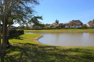 1711 Emma Cove Ct, Sugar Land, TX 77479 - Photo 2
