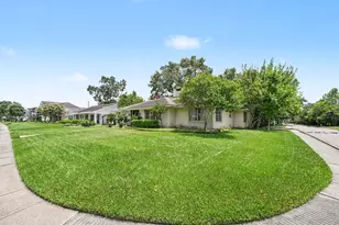 6267 Chevy Chase Dr, Houston, TX 77057 - Photo 2