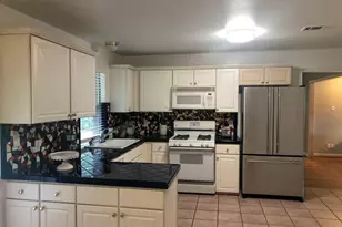 9626 Long Branch Ln, Houston, TX 77055 - Photo 4