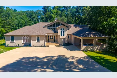 205 Twin Creek Street, Lufkin, TX 75904 - Photo 4