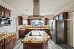 22621 Bay Point Dr, Galveston, TX 77554 - Photo 8