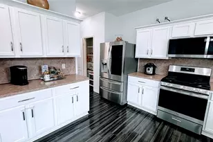 6810 Enchanted Crest Dr, Katy, TX 77449 - Photo 10