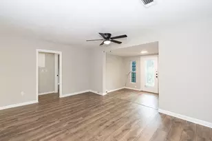 2523 S Broadway St, La Porte, TX 77571 - Photo 4