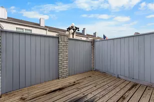 420 Wilcrest Dr, Houston, TX 77042 - Photo 16