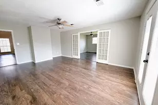 2402 Heather St, Highlands, TX 77562 - Photo 18