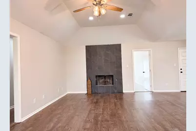 2402 Heather Street, Highlands, TX 77562 - Photo 14