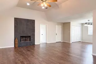 2402 Heather St, Highlands, TX 77562 - Photo 12