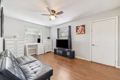 5707 Cripple Brook Court, Houston, TX 77017 - Photo 8