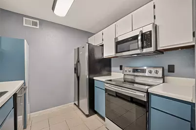 18800 Egret Bay Blvd Boulevard #503, Webster, TX 77058 - Photo 14