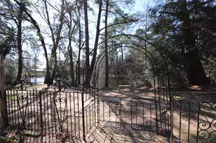 18162 Atkinson Ln, Conroe, TX 77384 - Photo 46