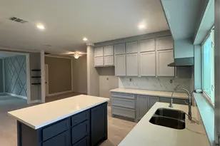 10319 Glenkirk Dr, Houston, TX 77089 - Photo 26