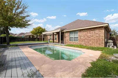 2505 Grand Canal Drive, Mission, TX 78572 - Photo 12