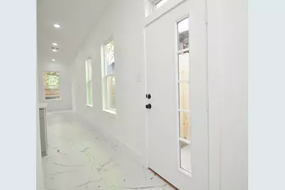 9312 Waller Street, Houston, TX 77012 - Photo 2