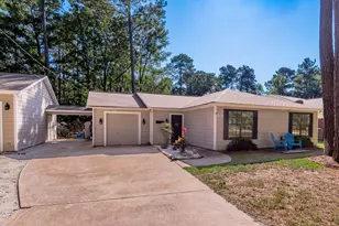 37 Spreading Oak St, Trinity, TX 75862 - Photo 2