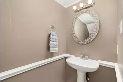 16818 Basewood Court, Sugar Land, TX 77498 - Photo 30