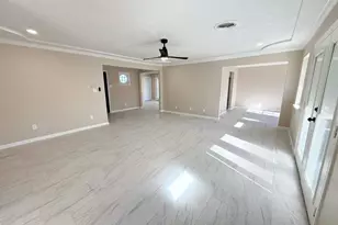 423 Baywood St, Shoreacres, TX 77571 - Photo 6