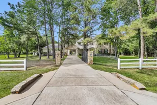 12226 E Border Oak Dr, Magnolia, TX 77354 - Photo 2