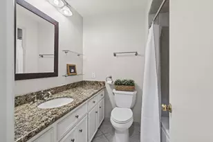 201 Vanderpool Ln, Houston, TX 77024 - Photo 22