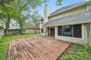 1607 Beaconshire Rd, Houston, TX 77077 - Photo 24