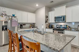 8022 Front Nine Ln, Navasota, TX 77868 - Photo 8