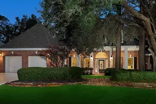27 Acorn Cluster Ct, The Woodlands, TX 77381 - Photo 2