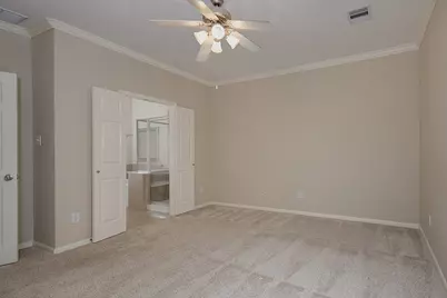 50 E Pipers Green, The Woodlands, TX 77382 - Photo 14