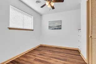 3411 Woodcrest Dr, Baytown, TX 77521 - Photo 26