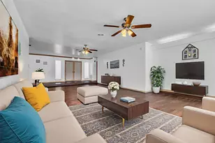 3411 Woodcrest Dr, Baytown, TX 77521 - Photo 8