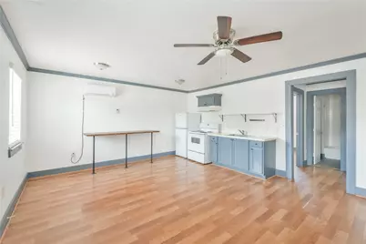 5320 Polk St Street #17, Houston, TX 77023 - Photo 2