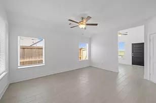 5246 Big Dipper Dr, Iowa Colony, TX 77583 - Photo 4