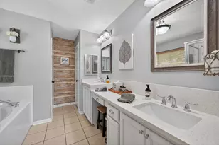 923 N Wellsford Dr, Pearland, TX 77584 - Photo 10