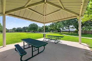 923 N Wellsford Dr, Pearland, TX 77584 - Photo 16
