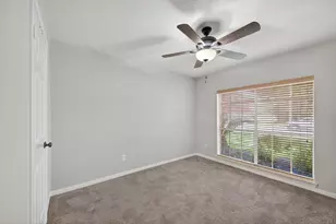 923 N Wellsford Dr, Pearland, TX 77584 - Photo 12