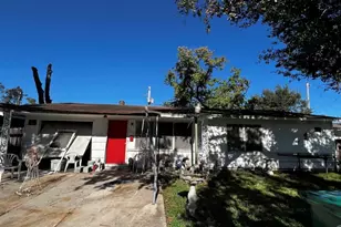 8506 McDade St, Houston, TX 77080 - Photo 2