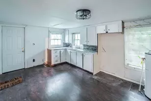 7988 Joy St, Houston, TX 77028 - Photo 8