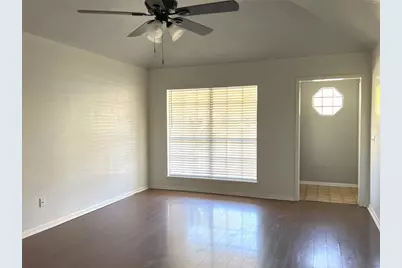 2407 Sue Street, El Campo, TX 77437 - Photo 2