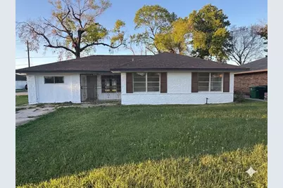 9001 Chatwood Drive, Houston, TX 77078 - Photo 1